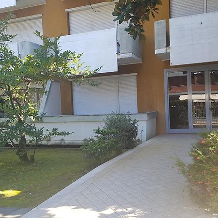 Versilia Apartment Форте дей Марми Екстериор снимка